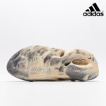 Adidas  Yeezy Foam Runner ‘MXT Moon Grey’ GV7904